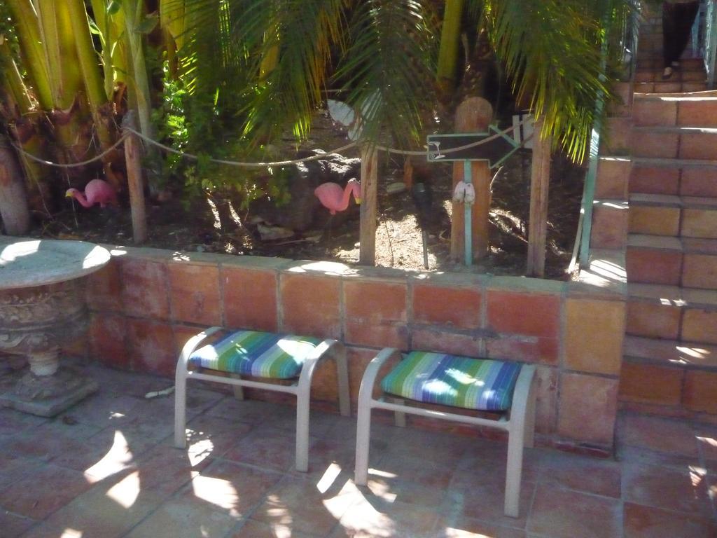 Woodland Hills Calabasas Guesthouses Los Angeles Exterior photo